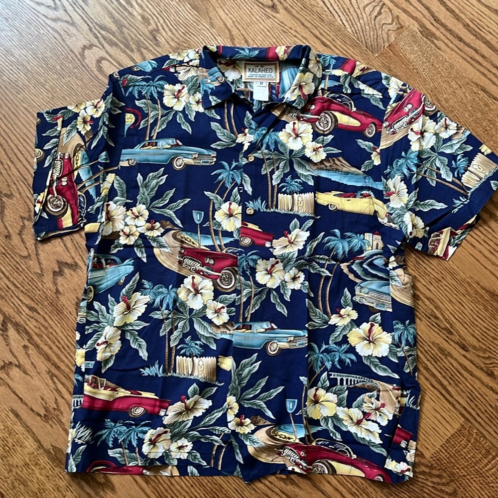 Kalaheo Medium Hawiian Tropical Men's Button Up Short Sleeve Shirt Cars Floral